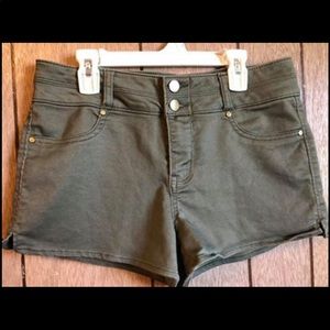 Size 7 Olive green shorts